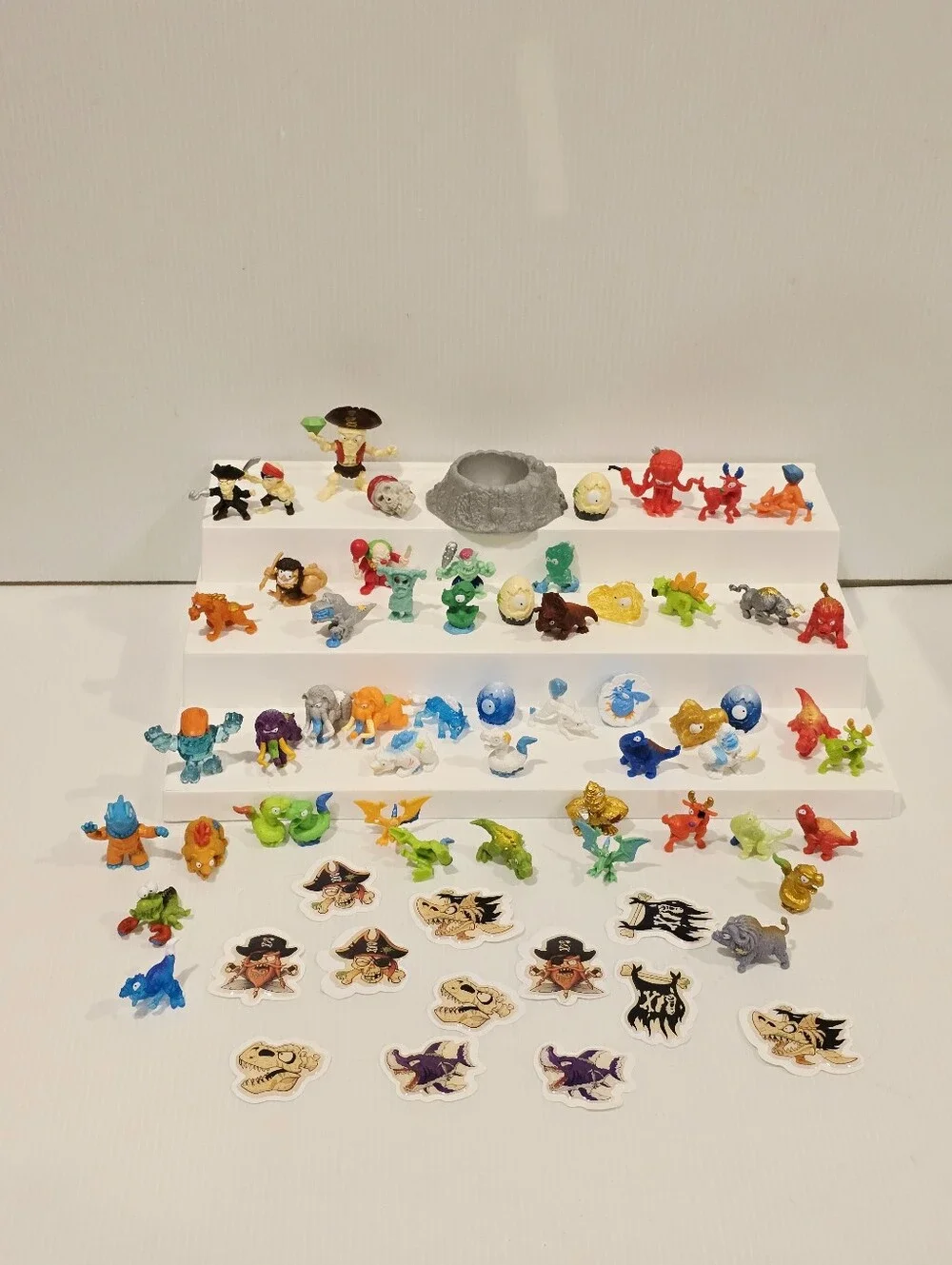 Zuru Smashers Dino Island, Ice Age and Pirate Ship Figure Set